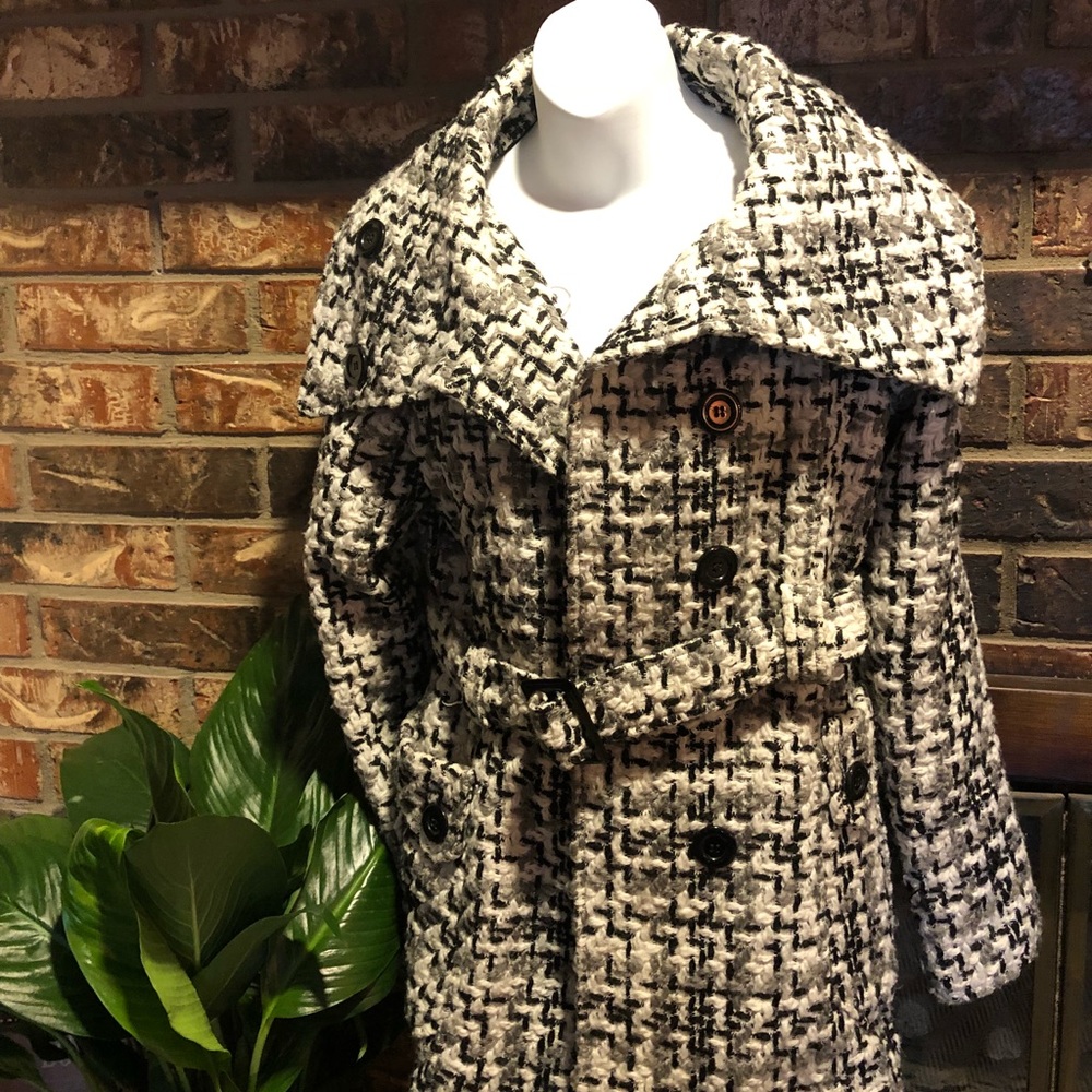 DOLLHOUSE... black, white and gray peacoat